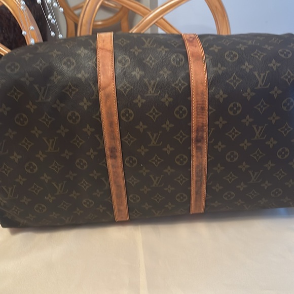 - Louis Vuitton Monogram Keep All Bandouliere 55 Bag - Picture 5 of 11
